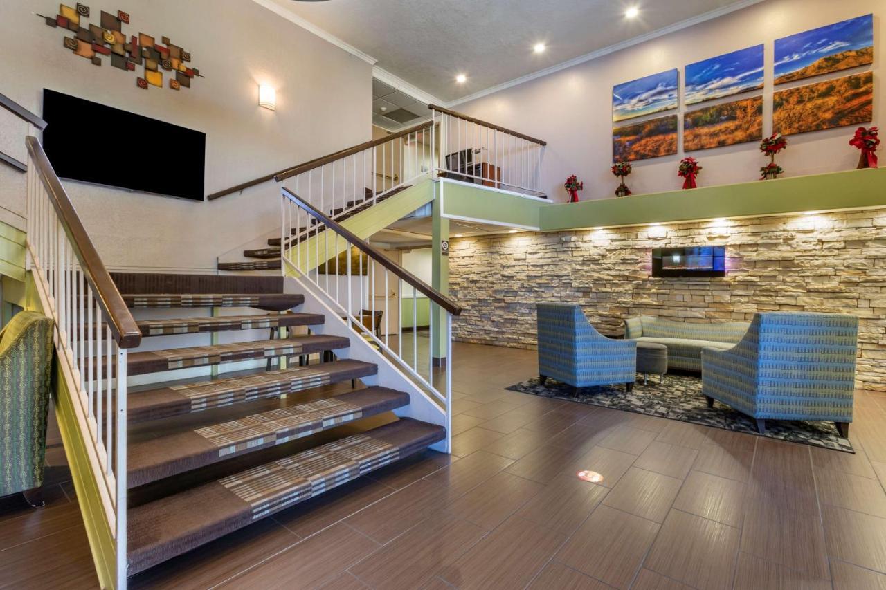 Hotel Western Airport Innsuites Hotel&suites