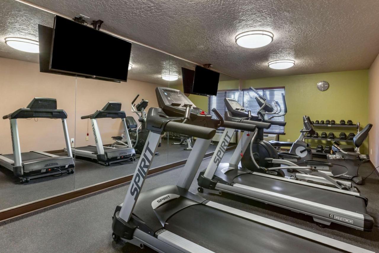 Hotel Western Airport Innsuites & 3*